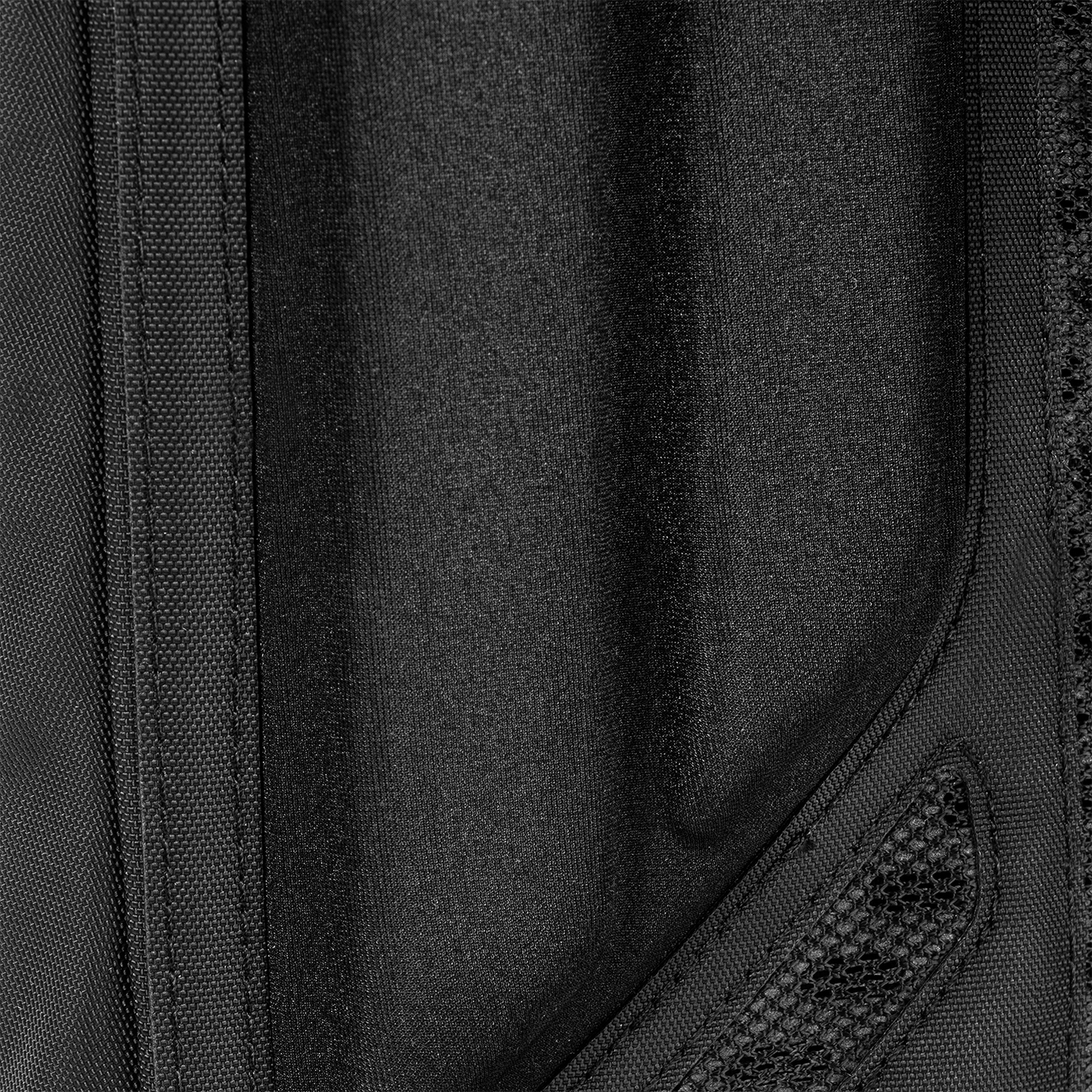 paragon-hydration-pack-r9 Paragon_Black_Texture.png