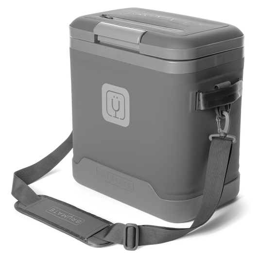 magpack-18-can-q0 magpack_18_graphite_front_strap.png